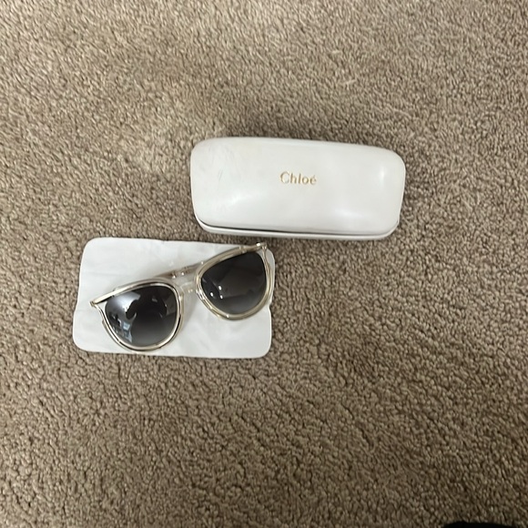 Chloe Sunglasses. CE688S 971 54/19 135. - Picture 2 of 5